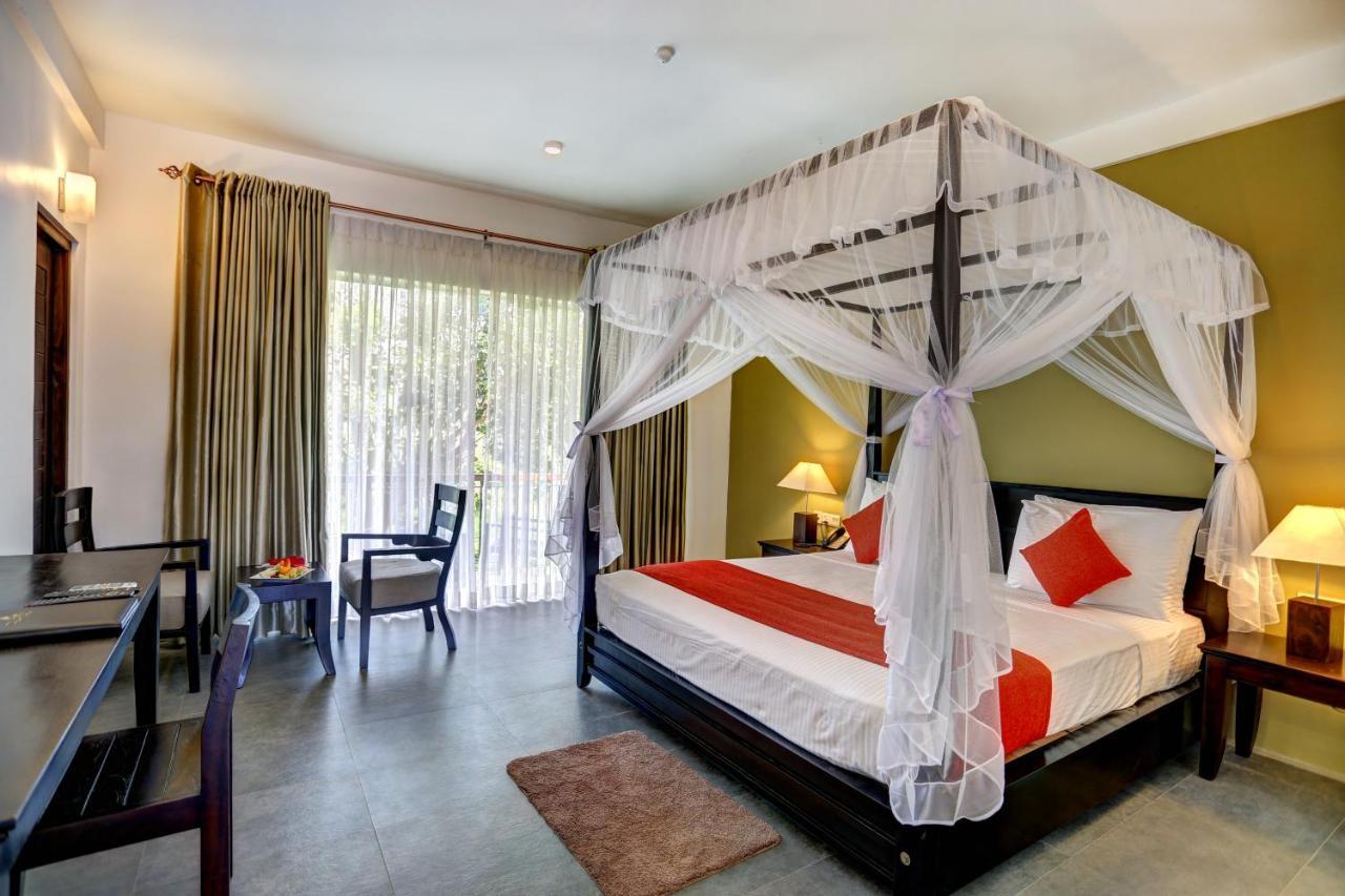 Tropical Life Resort And Spa Дамбула Екстериор снимка