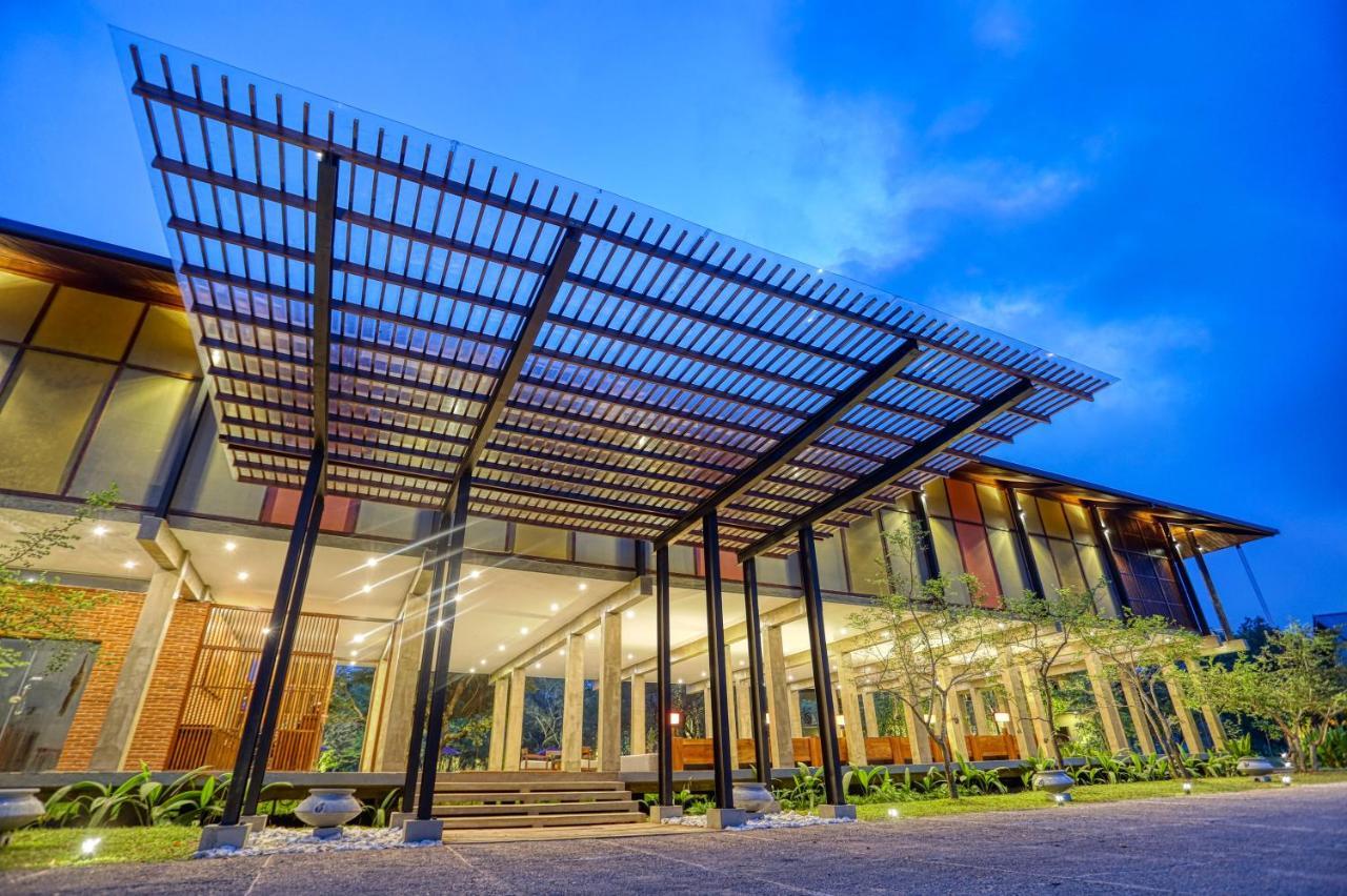 Tropical Life Resort And Spa Дамбула Екстериор снимка