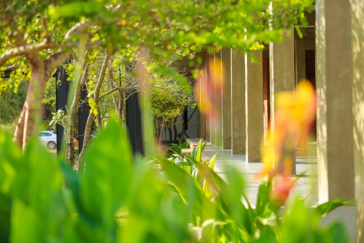 Tropical Life Resort And Spa Дамбула Екстериор снимка